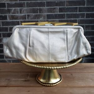 HOBO INTERNATIONAL *EUC* Clutch Pearlized Light Gold